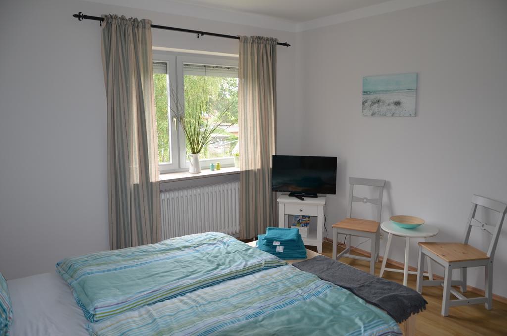 Hotel & Ferienunterkuenfte Hus Seeblick Fehmarn Room photo