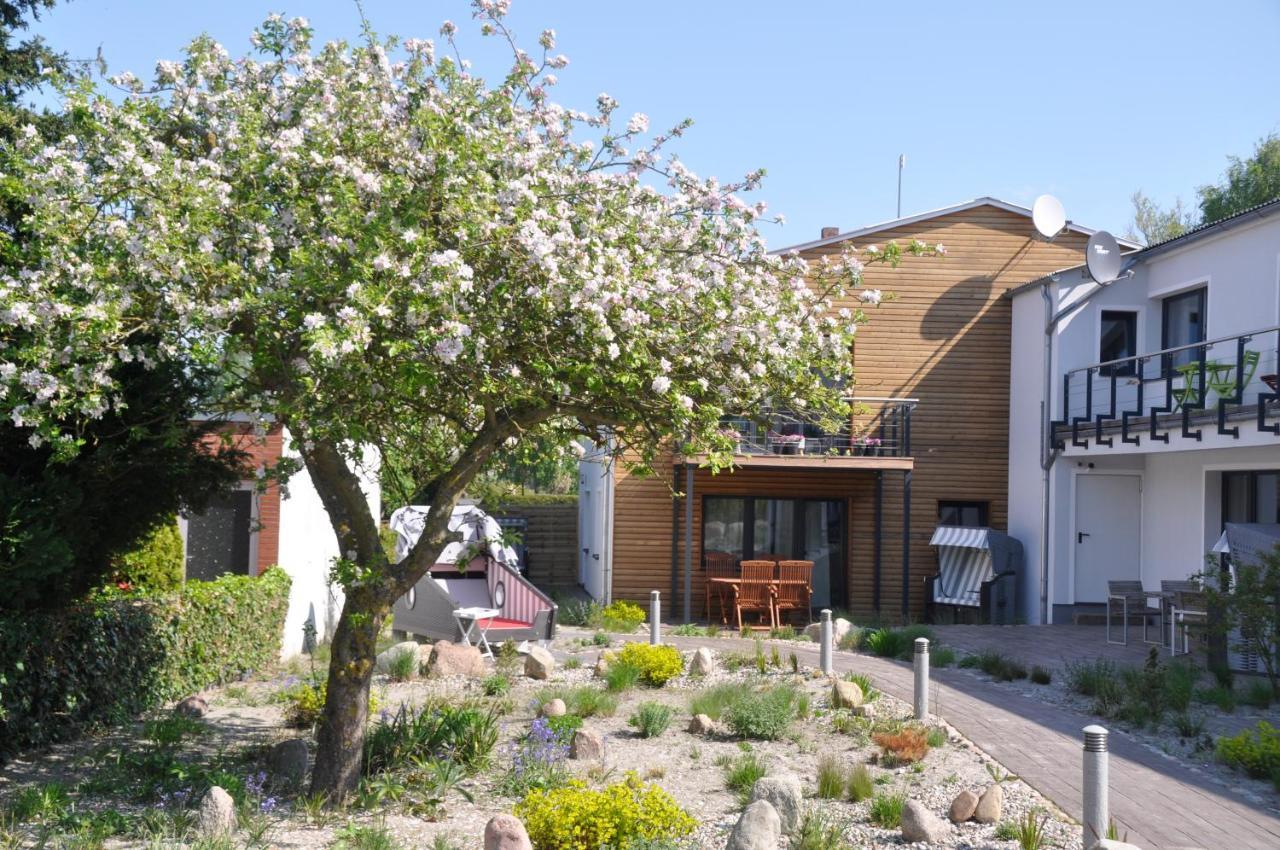 Hotel & Ferienunterkuenfte Hus Seeblick Fehmarn Exterior photo